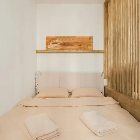 Amazing Place Clichy - Fourche Apartment Paris